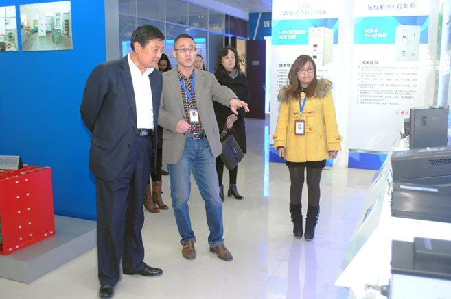 臨沂市政府暨交大EDP學友會商務考察團蒞臨公司(圖1) 臨沂市政府暨交大EDP學友會商務考察團蒞臨公司(圖1)